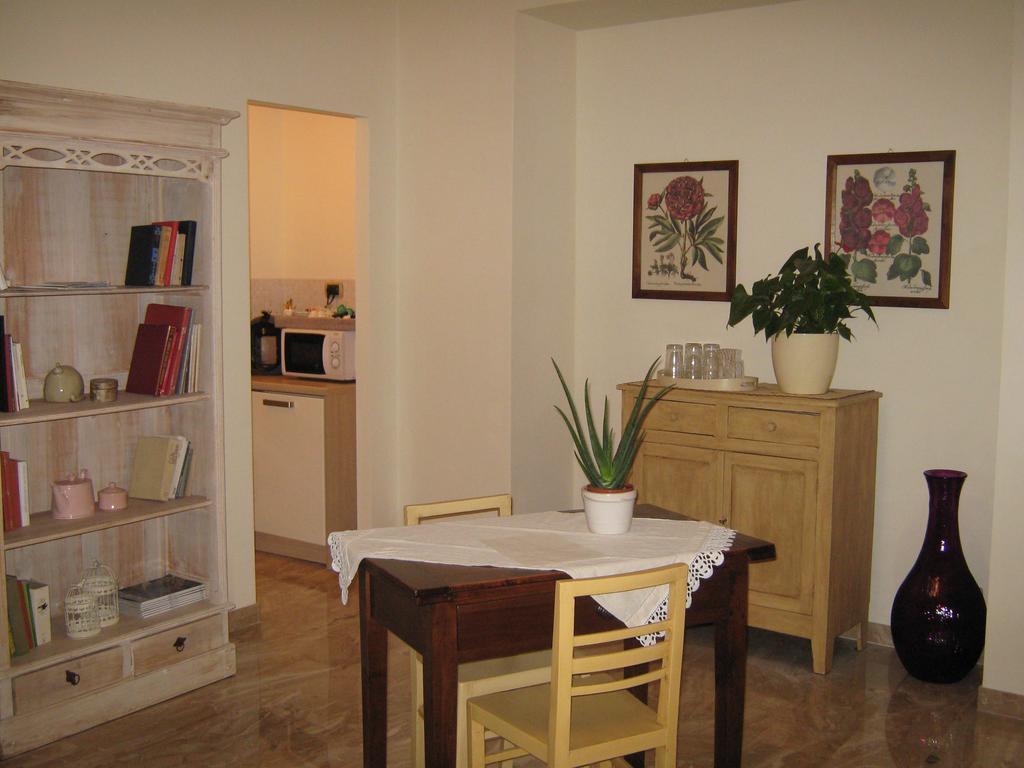 B&B Ristorante Del Monte Colleretto Giacosa Номер фото